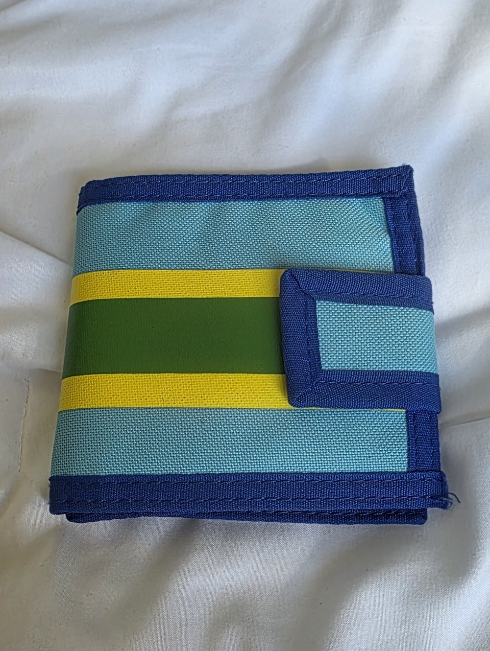 Melissa And Doug Pretend To Spend Colorblock Blue, Yellow & Green Fold Wallet